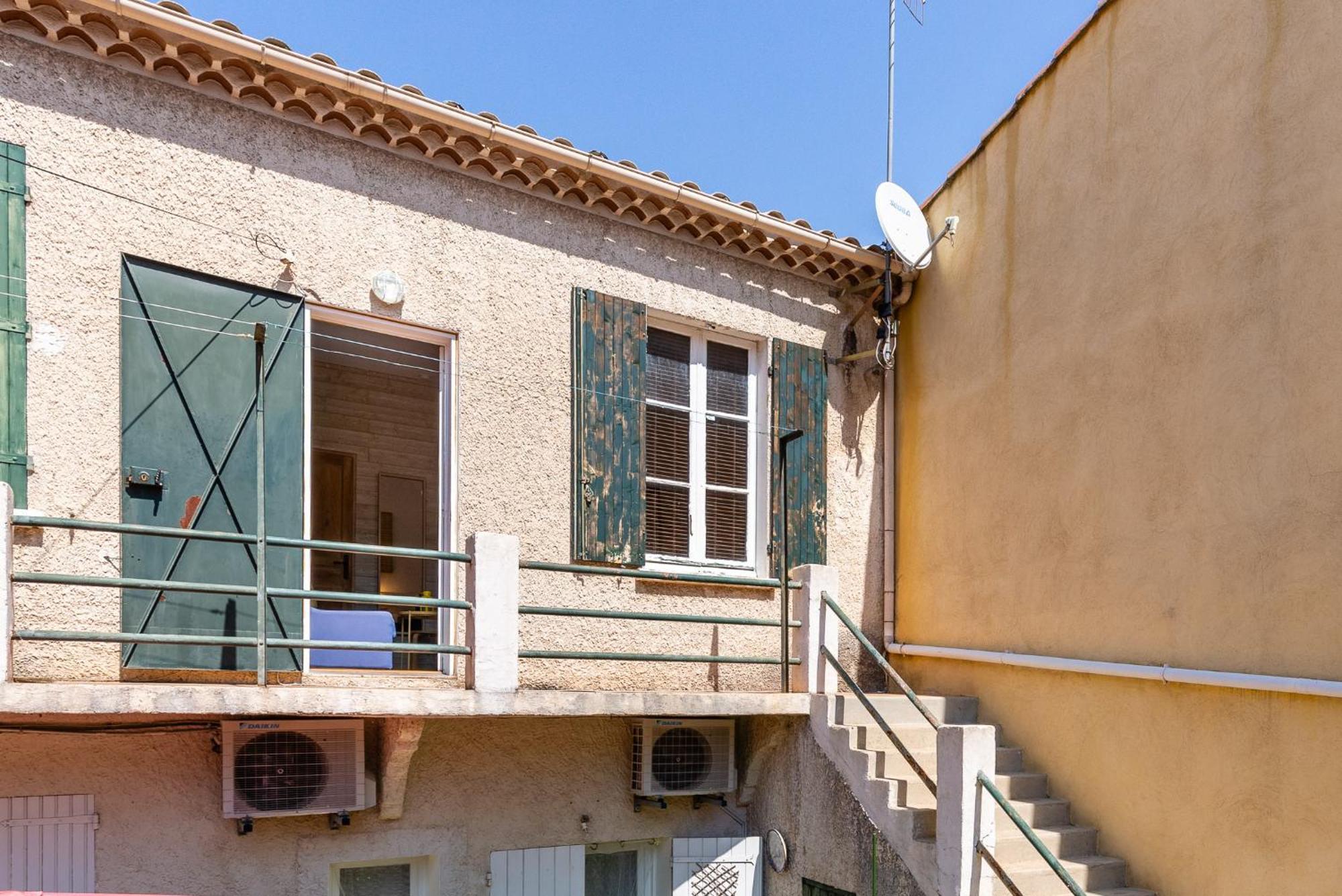 Soleil En Ville - Coeur De Ville, Climatisatise Et Au Calme Plein Sud A 300 M Du Port Vieux La Ciotat Zimmer foto